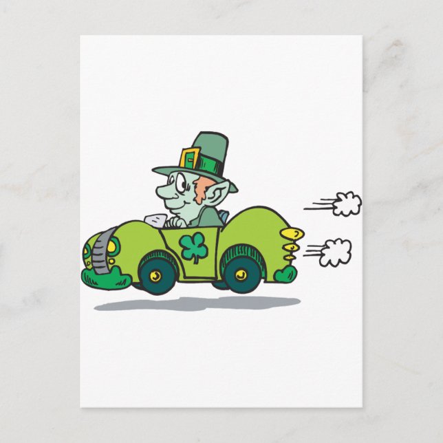 Leprechaun, der ein grünes Auto fährt Postkarte (Vorderseite)
