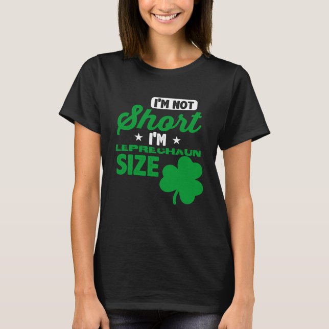 Leprechaun Short Person St Patricks Day  Drinking  T-Shirt (Vorderseite)