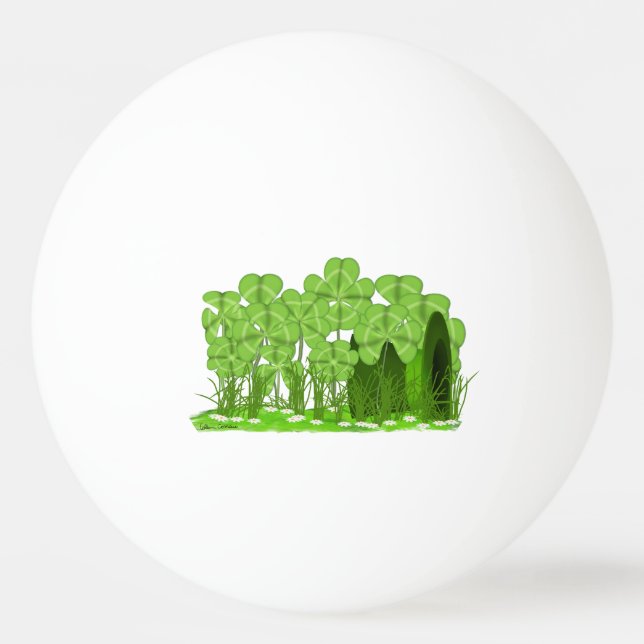 Leprechaun's Top Hat Lying im Bereich der Kleeblät Tischtennisball (Vorderseite)