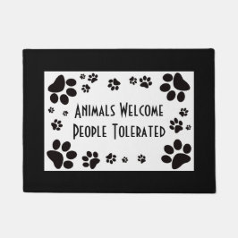 Les animaux accueillent, tapis de porte toléré par