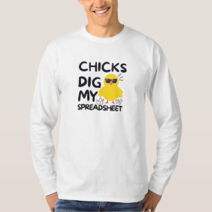 Les filles creusent mon T-shirt feuille de calcul