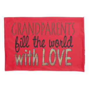 Les grands-parents remplissent monde de taie