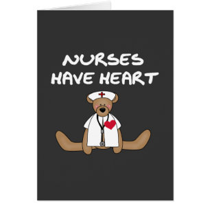 Les infirmières d'ours ont des T-shirts et des cad