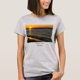 Les Jours Se Terminent À Traverse City T-Shirt