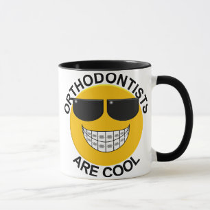 Les orthodontistes sont tasse de café fraîche de