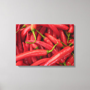 Les poivrons de piment ont enveloppé la toile