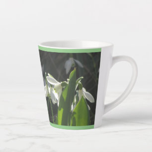 Les Snowdrops Cust. Mug de latte vert à la frontiè