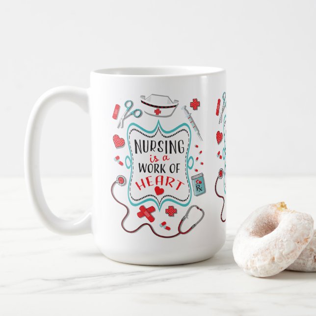 Les soins infirmiers sont une oeuvre de la tasse c (Avec donut)