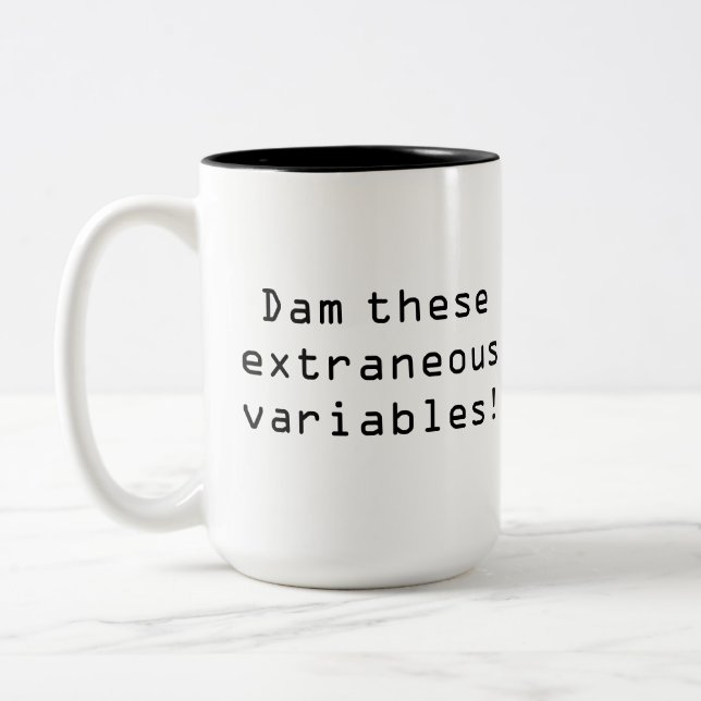 Les statistiques est un jeu de tasses (Gauche)