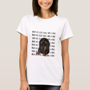 Les T-shirts des femmes Dachshund Accrochez un chi