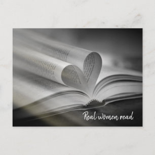 Les vraies femmes lisent les cartes postales