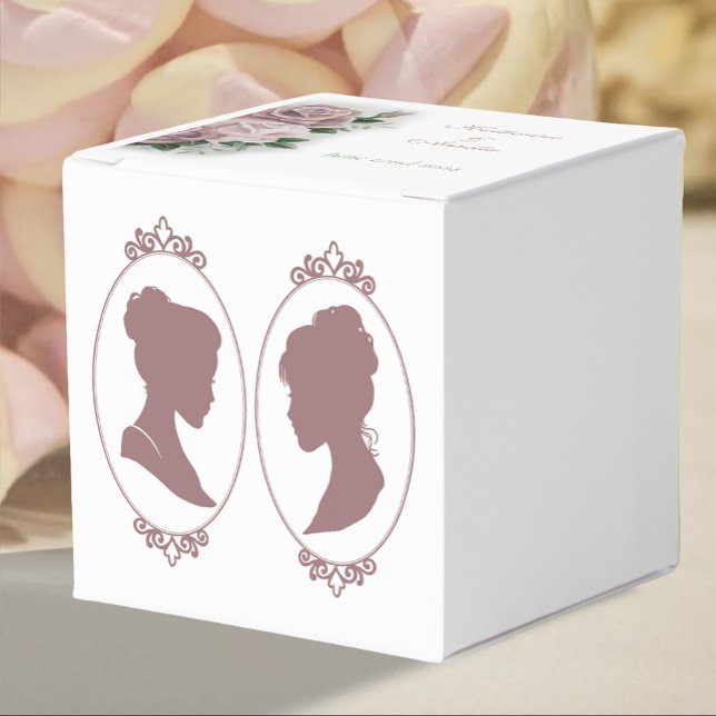 Lesbian Brides Regency Pink Roses Geschenkschachtel (Von Creator hochgeladen)