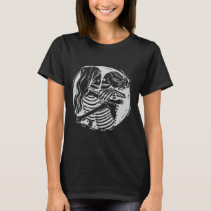 Lesbian Couple Lgbtq Pride Skeletons Kissing Valen T-Shirt