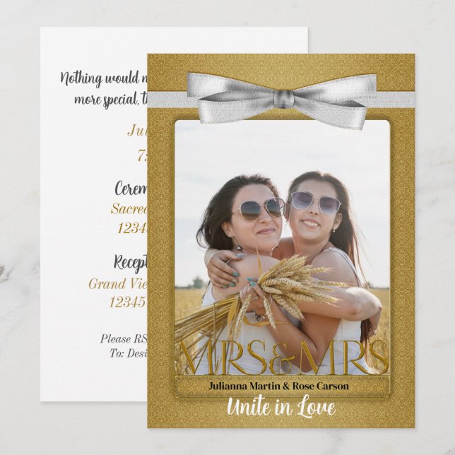 Lesbian Gay Two Brides Gold Damask Wedding Einladung (Vorne/Hinten)