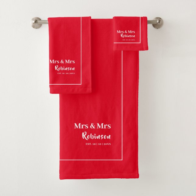 Lesbian Newlyweds Mrs & Mrs. Personalisiert Large  Badhandtuch Set (Insitu)