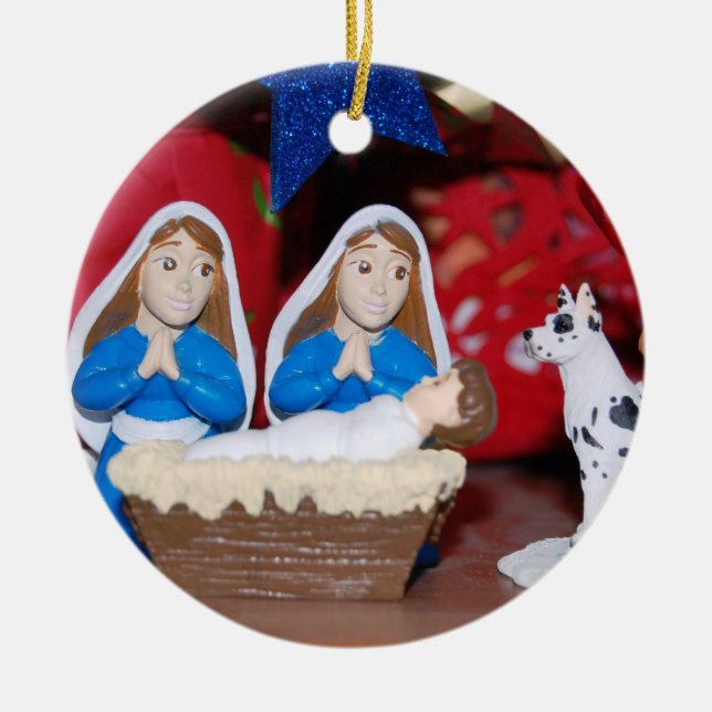 Lesbische Geburt Christi: Liebe macht eine heilige Keramikornament (Vorne)