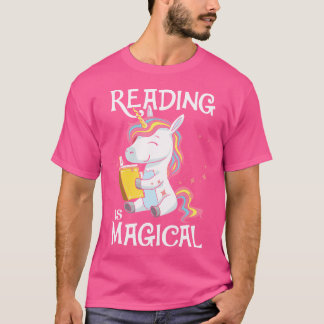 Lesen ist ein magisches Buchliebhaber Einhorn Engl T-Shirt