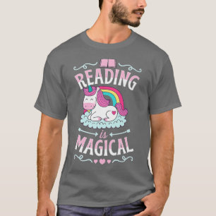 Lesen ist zauberhaft Niedliches Einhorn Buchlitera T-Shirt