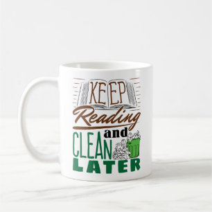 Lesen und Saubermachen Läden Läden behalten Kaffeetasse