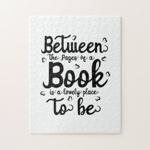 Lesen von Kunst zwischen dem Buchpapier