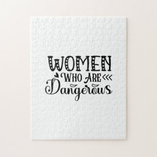 Lesen von Kunstfrauen, die gefährlich sind