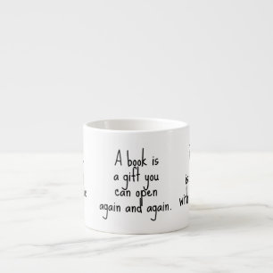 LESEN VON ZITATEN ZUM INSPIRIEREN ESPRESSOTASSE