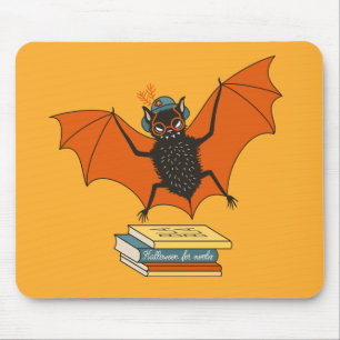 Lesende Fledermaus   Whimsical Bibliothekar mit Bü Mousepad