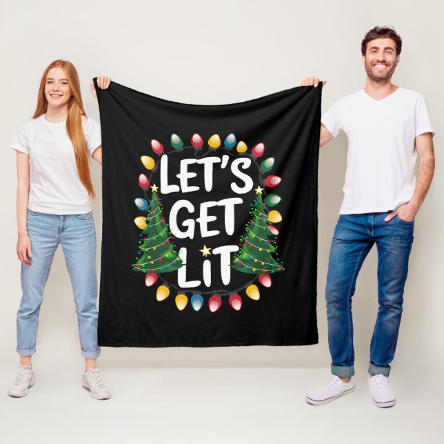 Let’s Get Lit Funny Christmas Drinking Xmas Lights Fleecedecke (Beispiel)