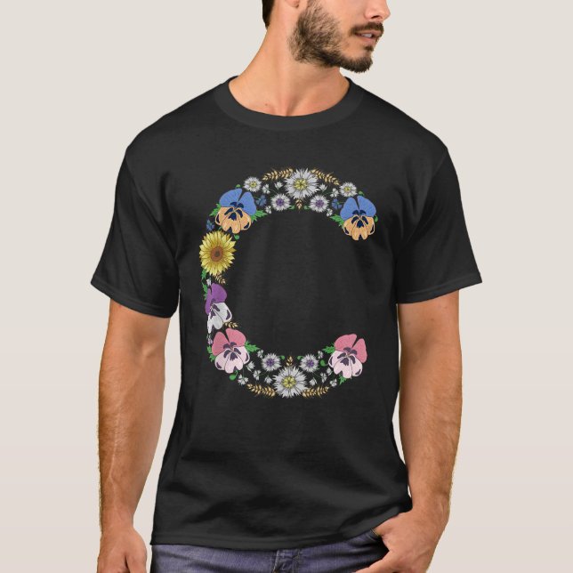 Letter C Initial Monogram Stiefmütterchens Floral  T-Shirt (Vorderseite)