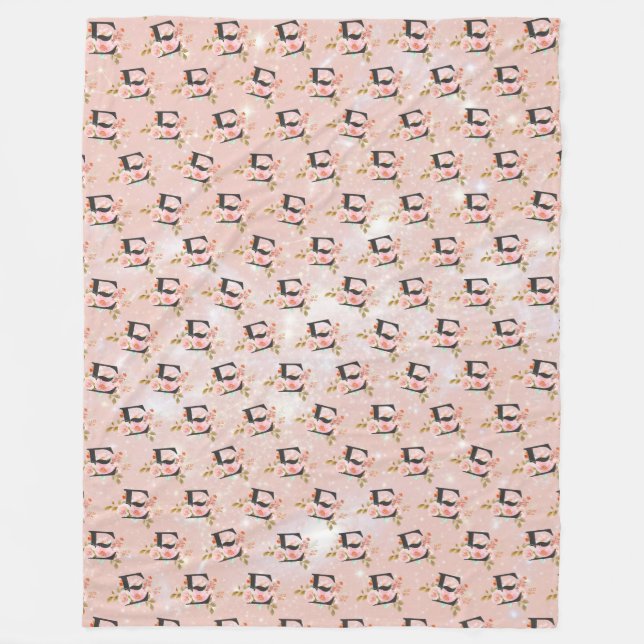 Letter E Fleece Blanket (Vorderseite)