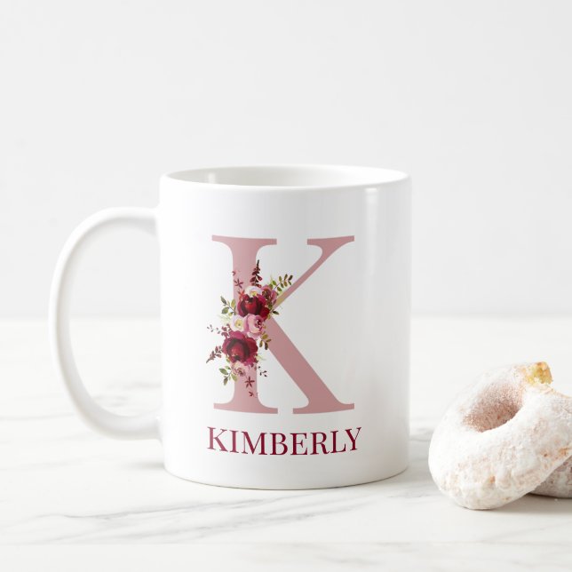 Letter K Burgundy Blush Floral Kaffeetasse (Mit Donut)