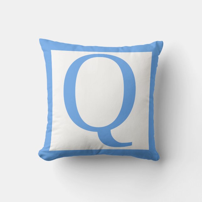 Letter Q Baby Blue Kissen (Vorderseite)