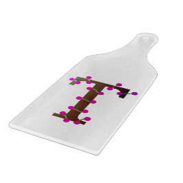 Letter T dekorative erste auf Schneidebrett