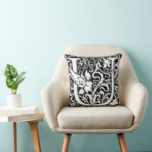 Letter U Medieval Monogram Art Nouveau Kissen
