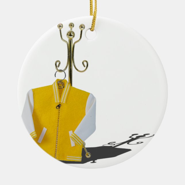 LettermanJacketCoatRack031415.png Keramikornament (Vorne)