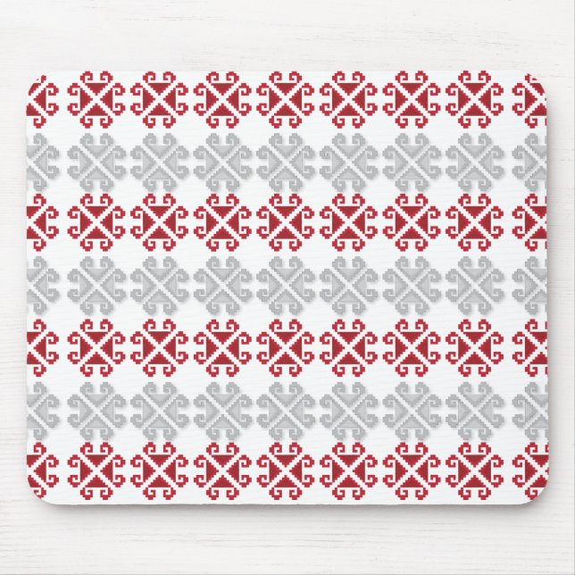 Lettisches rot-graues geometrisches Mondkreuz Mousepad (Vorne)