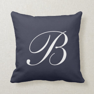 Lettre B Coussin de monogramme bleu de la marine