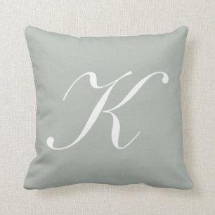 Lettre K Coussin de monogramme gris argenté