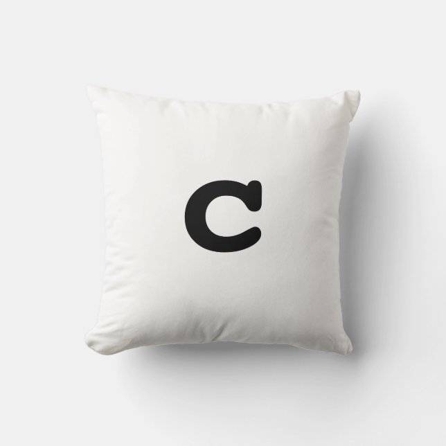 Lettre minuscule c de coussin noir et blanc (Recto)