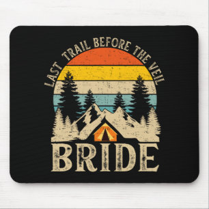 Letzte Tour vor der Braut hinter dem Schleier Retr Mousepad