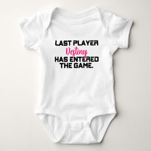 Letzter Spieler mit Namen Einführung ist beigetret Baby Strampler