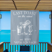 Letzter Toast am Junggeselinnen-Abschied am Strand