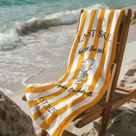 Letztes Segel vor dem Schleier | Citrus Yellow Nau Strandtuch