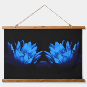 Leuchtende Blaue Wasserlilie Lotusblume Abstract Wandteppich Mit Holzrahmen