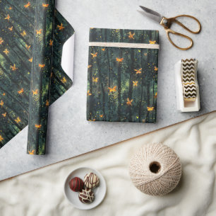 Leuchtende Glühwürmchen in einer verzauberten Wald Geschenkpapier