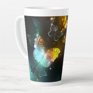 Leuchtende Schmetterlinge und Nachtschmetterlinge Milchtasse