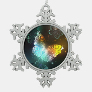 Leuchtende Schmetterlinge und Nachtschmetterlinge Schneeflocken Zinn-Ornament
