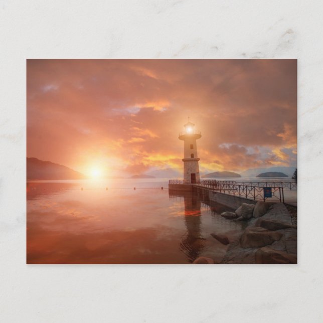 Leuchtturm im Sonnenuntergang Postkarte (Vorderseite)