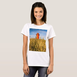 Leuchtturm in Stykisholmur, Island T-Shirt
