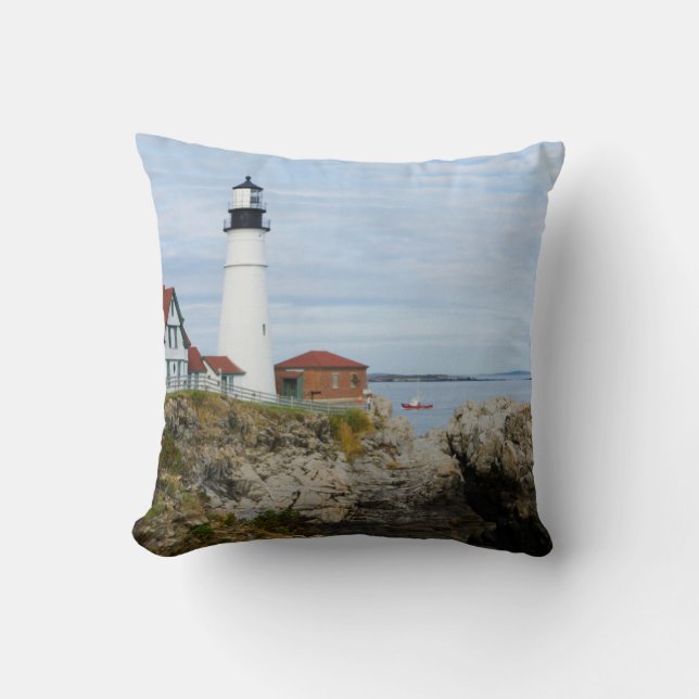 Leuchtturm Portland Headlight auf felsigem Ufer Kissen (Vorderseite)